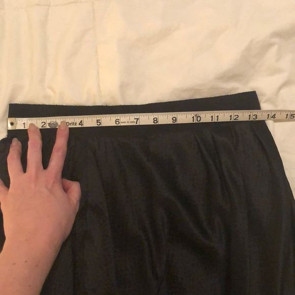 Poleci Skirt - Picture 8 of 8